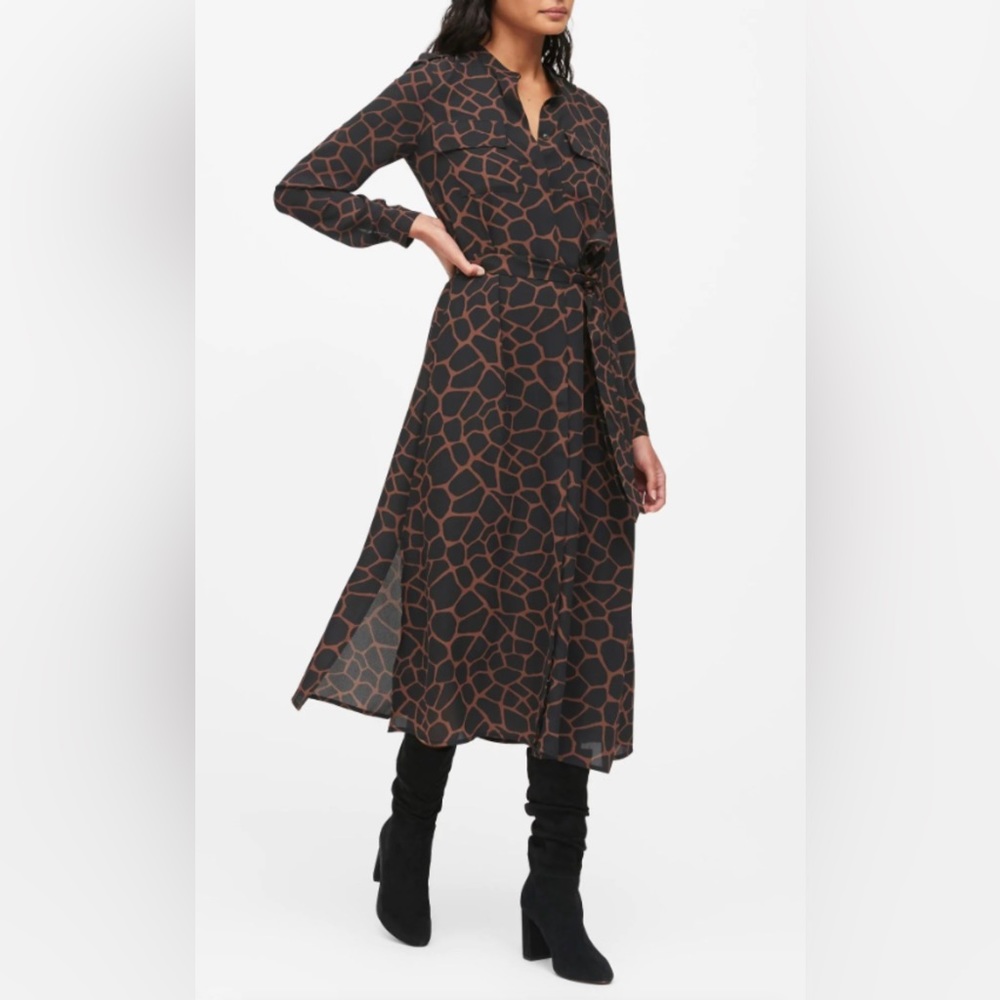 Banana Republic midi shirt dress.  Giraffe print - Picture 4 of 4